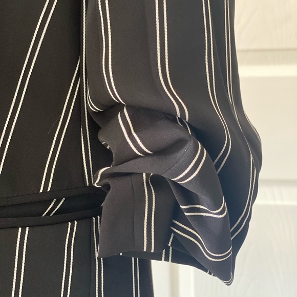 Express Stripped Blazer Size Small - Picture 3 of 4